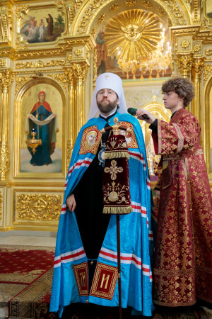 Митрополит Игнатий совершил Божественную литургию в Покровском соборе г. Саратова