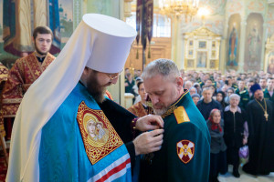 Митрополит Игнатий совершил Божественную литургию в Покровском соборе г. Саратова