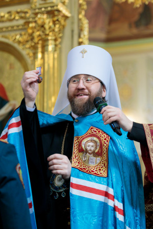 Митрополит Игнатий совершил Божественную литургию в Покровском соборе г. Саратова