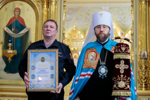 Митрополит Игнатий совершил Божественную литургию в Покровском соборе г. Саратова