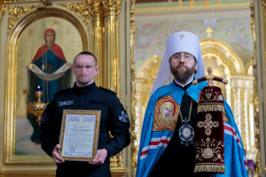 Митрополит Игнатий совершил Божественную литургию в Покровском соборе г. Саратова