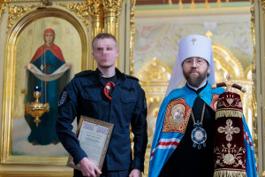 Митрополит Игнатий совершил Божественную литургию в Покровском соборе г. Саратова