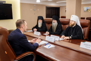 Архиереев Саратовской митрополии принял губернатор региона
