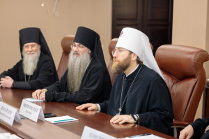 Архиереев Саратовской митрополии принял губернатор региона