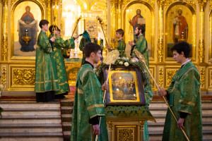 Митрополит Игнатий совершил всенощное бдение в Покровском соборе г. Саратова