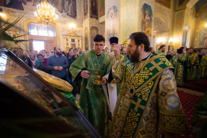 Митрополит Игнатий совершил всенощное бдение в Покровском соборе г. Саратова