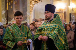 Митрополит Игнатий совершил всенощное бдение в Покровском соборе г. Саратова