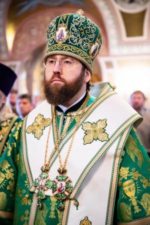 Божественная литургия в Свято-Троицком кафедральном соборе г. Саратова