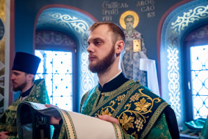Божественная литургия в Свято-Троицком кафедральном соборе г. Саратова