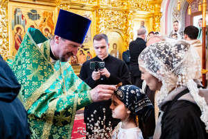 Божественная литургия в Свято-Троицком кафедральном соборе г. Саратова