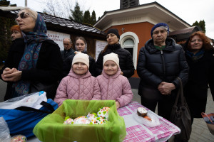 Митрополит Игнатий совершил вечерню в соединении с Крещальной литургией в Свято-Троицком кафедральном соборе г. Саратова