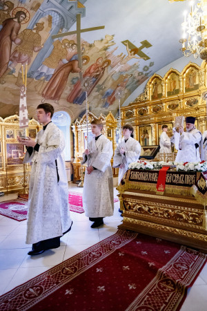 Вечерня в соединении с Крещальной литургией в Свято-Троицком кафедральном соборе г. Саратова