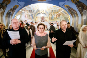 Вечерня в соединении с Крещальной литургией в Свято-Троицком кафедральном соборе г. Саратова