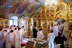 Вечерня в соединении с Крещальной литургией в Свято-Троицком кафедральном соборе г. Саратова