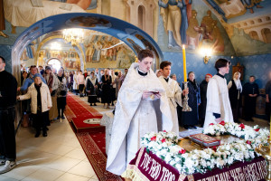 Вечерня в соединении с Крещальной литургией в Свято-Троицком кафедральном соборе г. Саратова