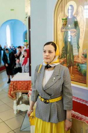 Митрополит Игнатий совершил Божественную литургию в Покровском храме г. Петровска