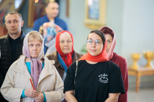 Митрополит Игнатий совершил Божественную литургию в Покровском храме г. Петровска