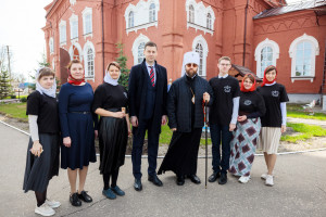 Митрополит Игнатий совершил Божественную литургию в Покровском храме г. Петровска