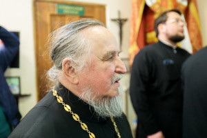Митрополит Игнатий совершил Божественную литургию в Покровском храме г. Петровска