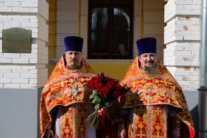 Митрополит Игнатий совершил Божественную литургию в храме святой равноапостольной Марии Магдалины г. Саратова