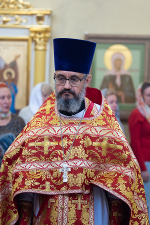 Митрополит Игнатий совершил Божественную литургию в храме святой равноапостольной Марии Магдалины г. Саратова