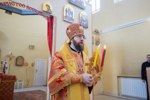 Митрополит Игнатий совершил Божественную литургию в храме святой равноапостольной Марии Магдалины г. Саратова