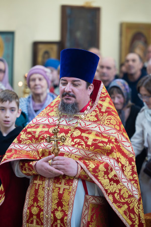 Митрополит Игнатий совершил Божественную литургию в храме святой равноапостольной Марии Магдалины г. Саратова