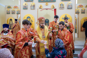 Митрополит Игнатий совершил Божественную литургию в храме святой равноапостольной Марии Магдалины г. Саратова