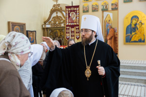 Митрополит Игнатий совершил Божественную литургию в храме святой равноапостольной Марии Магдалины г. Саратова