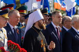 Митрополит Игнатий принял участие в торжествах в честь годовщины Великой Победы