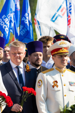 Митрополит Игнатий принял участие в торжествах в честь годовщины Великой Победы