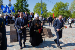 Митрополит Игнатий принял участие в торжествах в честь годовщины Великой Победы