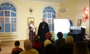 В Петропавловском храме Аткарска отметили десятилетие с начала строительства храма
