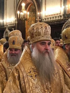 Митрополит Лонгин сослужил Святейшему Патриарху Кириллу на Литургии в Храме Христа Спасителя в годовщину его интронизации