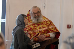 Митрополит Игнатий совершил Божественную литургию в храме Нерукотворного Образа Спасителя г. Саратова