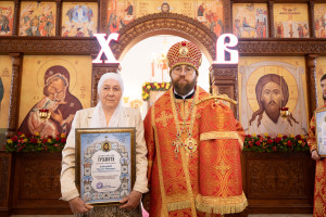 Митрополит Игнатий совершил Божественную литургию в храме Нерукотворного Образа Спасителя г. Саратова