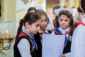 Последний звонок в в Покровской православной классической гимназии имени святого благоверного князя Александра Невского г. Саратова