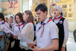 Последний звонок в в Покровской православной классической гимназии имени святого благоверного князя Александра Невского г. Саратова