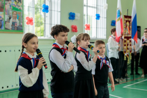 Последний звонок в в Покровской православной классической гимназии имени святого благоверного князя Александра Невского г. Саратова