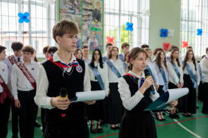 Последний звонок в в Покровской православной классической гимназии имени святого благоверного князя Александра Невского г. Саратова