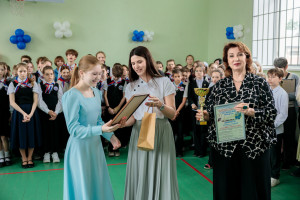 Последний звонок в в Покровской православной классической гимназии имени святого благоверного князя Александра Невского г. Саратова