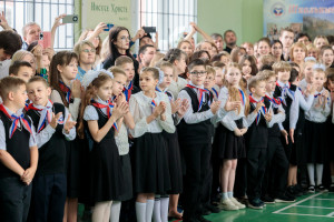 Последний звонок в в Покровской православной классической гимназии имени святого благоверного князя Александра Невского г. Саратова