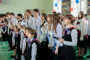 Последний звонок в в Покровской православной классической гимназии имени святого благоверного князя Александра Невского г. Саратова