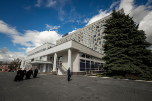 Митрополит Игнатий встретился с губернатором Саратовской области Романом Викторовичем Бусаргиным