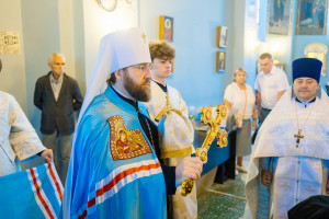 Митрополит Игнатий и митрополит Владимир совершили Божественную литургию в Свято-Духовском соборе г. Саратова
