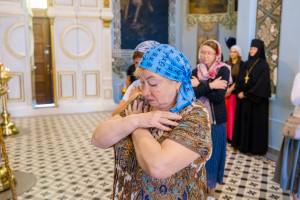 Митрополит Игнатий и митрополит Владимир совершили Божественную литургию в Свято-Духовском соборе г. Саратова