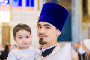 Митрополит Игнатий и митрополит Владимир совершили Божественную литургию в Свято-Духовском соборе г. Саратова