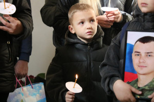 В парке Победы увековечили память погибших земляков в ходе специальной военной операции