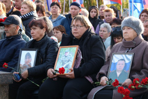 В парке Победы увековечили память погибших земляков в ходе специальной военной операции