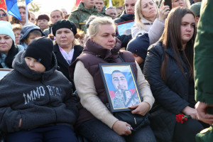 В парке Победы увековечили память погибших земляков в ходе специальной военной операции